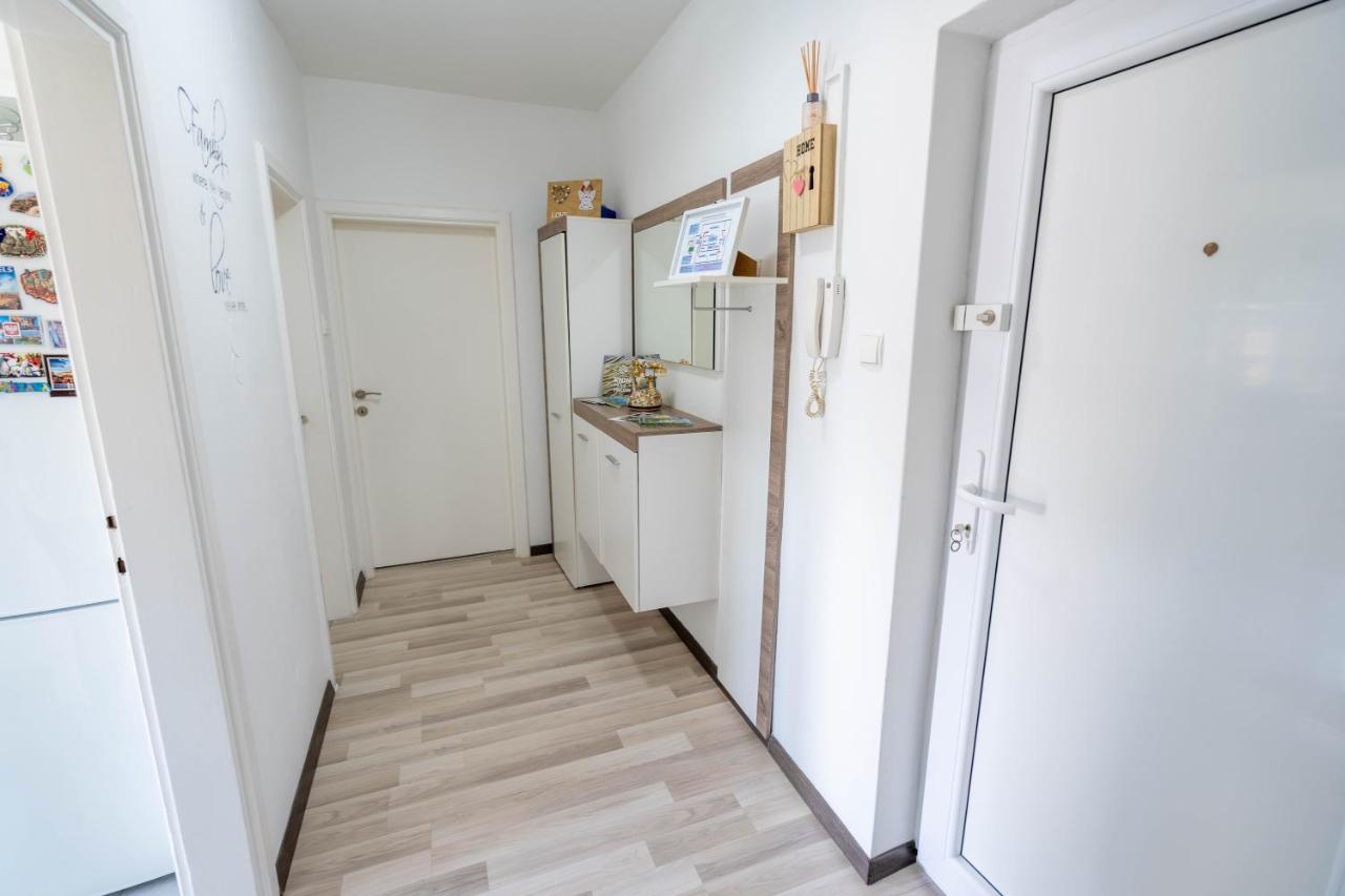 Apartman M Knin Exterior foto