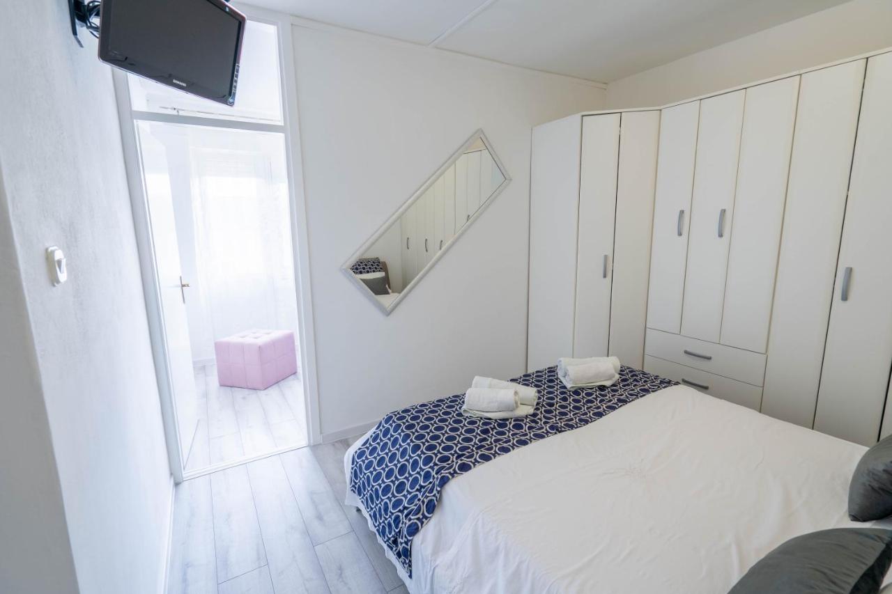 Apartman M Knin Exterior foto