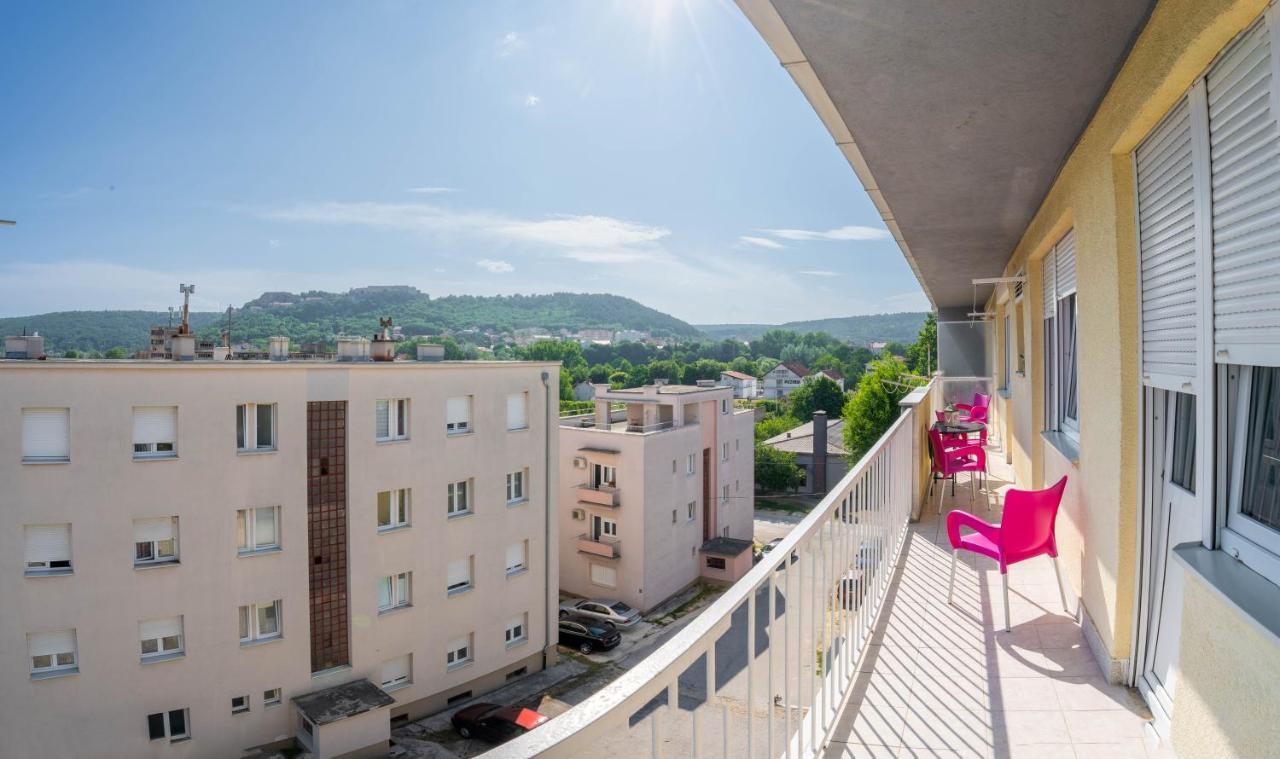 Apartman M Knin Exterior foto