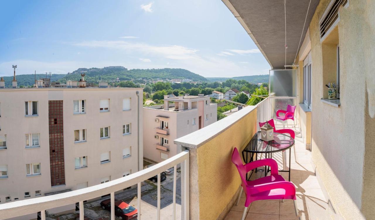 Apartman M Knin Exterior foto