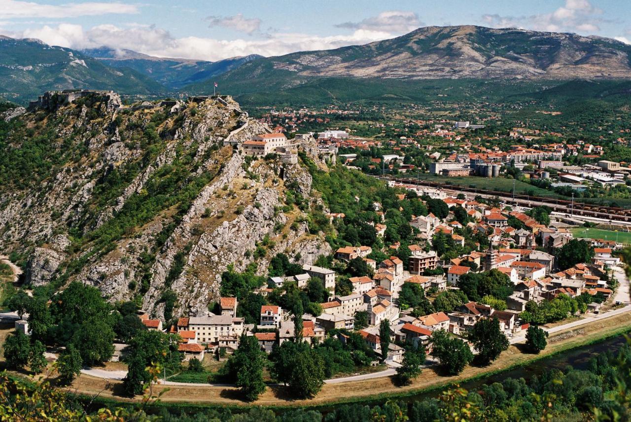 Apartman M Knin Exterior foto